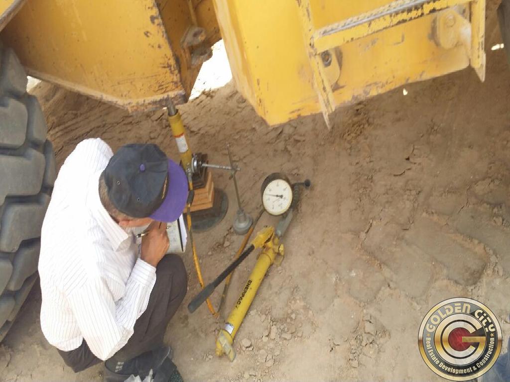 التجهيز لصب الخرسانة العادية لقطعة 18 و20